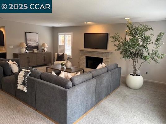 Fireplace, Interior, Living room, Recessed Lighting
