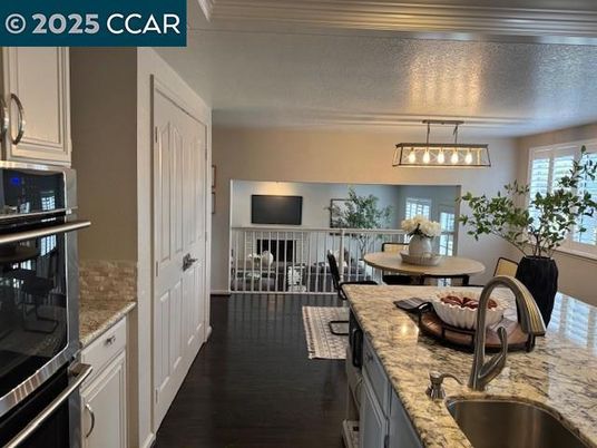 Dining room, Interior, Kitchen, Pendant Lights, Wood Texture Flooring