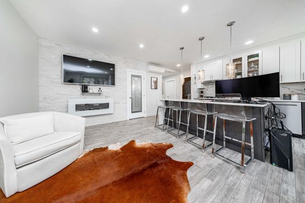 Fireplace, Interior, Kitchen, Pendant Lights, Recessed Lighting, Wood Texture Flooring