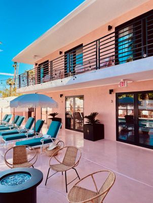 Exterior, Pool