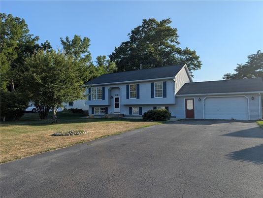 Attached, Exterior, Facade, Raised Ranch