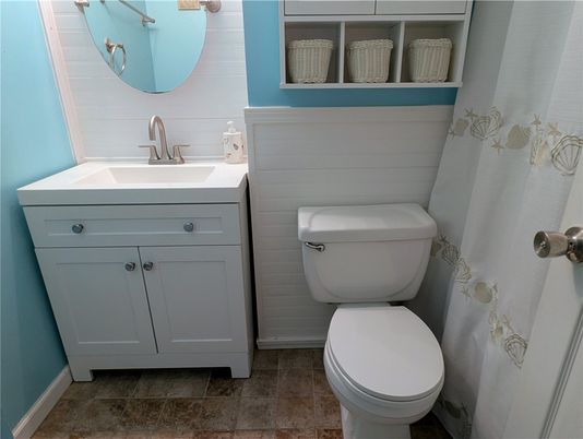 Bathroom, Interior