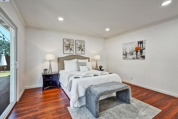 Bedroom, Interior, Recessed Lighting, Wood Texture Flooring