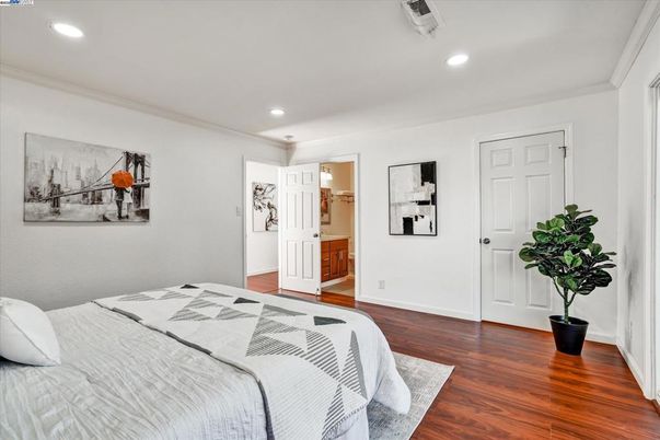 Bedroom, Interior, Recessed Lighting, Wood Texture Flooring