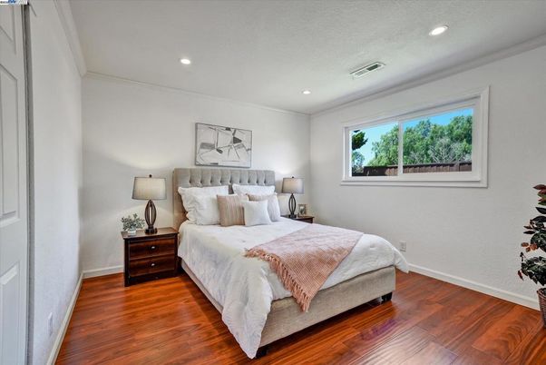 Bedroom, Interior, Recessed Lighting, Wood Texture Flooring