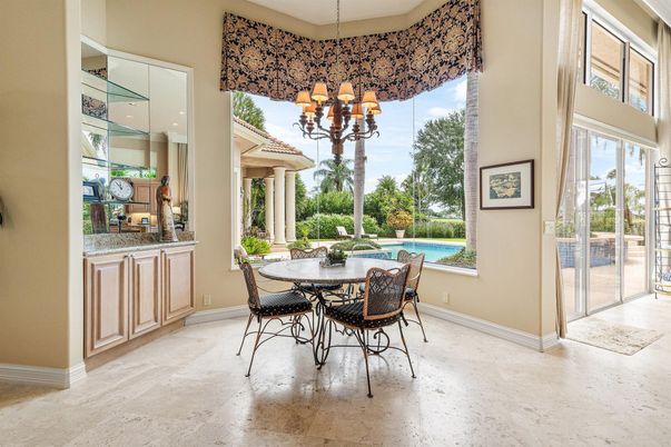 Chandelier, Dining room, Interior