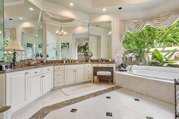 Bathroom, Chandelier, Dual Sink Vanities, Interior, Recessed Lighting
