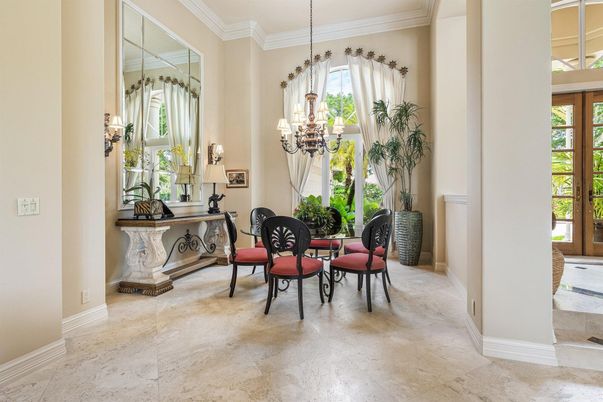 Chandelier, Dining room, Interior, Pendant Lights
