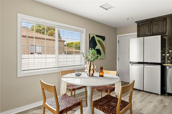 Dining room, Interior, Kitchen, Recessed Lighting, Wood Texture Flooring