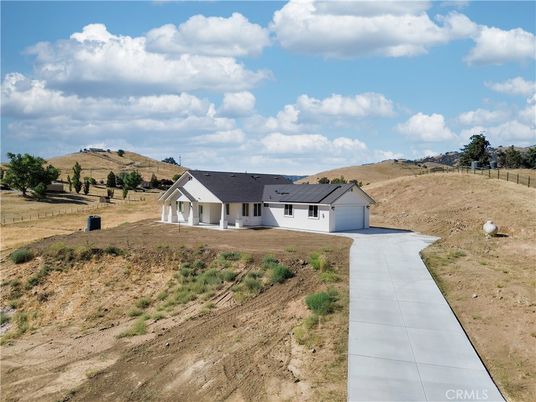 Backyard, Detached Garage, Exterior