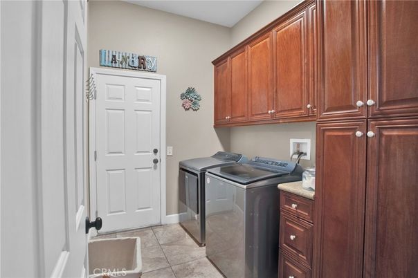 Interior, Washer
