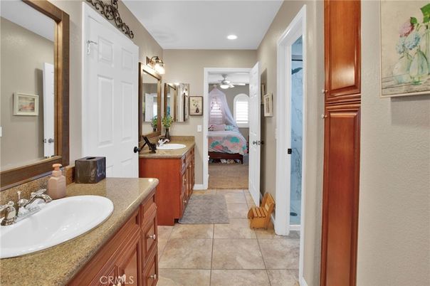 Bathroom, Bedroom, Dual Sink Vanities, Interior, Recessed Lighting