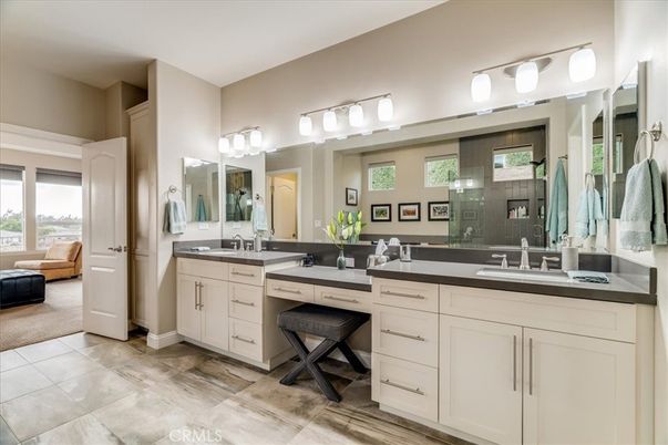 Bathroom, Dual Sink Vanities, Interior