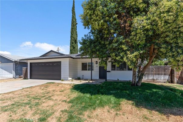 Attached, Backyard, Exterior, Facade, Ranch