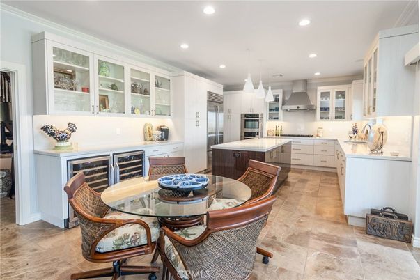 Dining room, Interior, Kitchen, Pendant Lights, Recessed Lighting, Stainless Steel Appliances