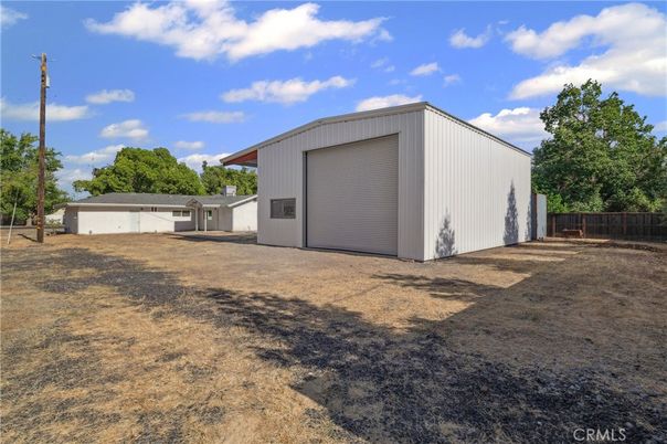 Backyard, Detached Garage, Exterior
