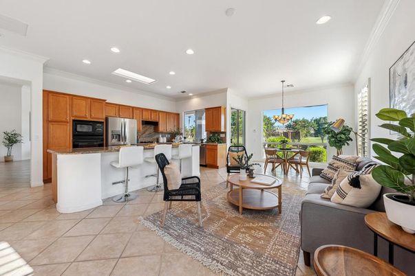 Dining room, Interior, Kitchen, Living room, Pendant Lights, Recessed Lighting, Stainless Steel Appliances