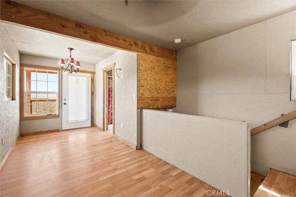 Chandelier, Empty room, Interior, Wood Texture Flooring