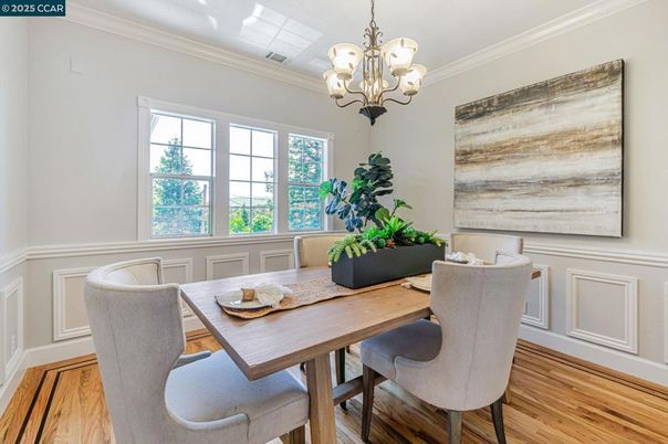 Chandelier, Dining room, Interior, Wood Texture Flooring