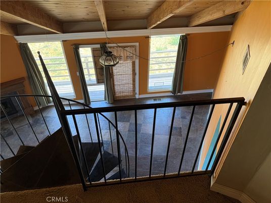 Empty room, Interior, Wooden Beams, Wooden Ceilings