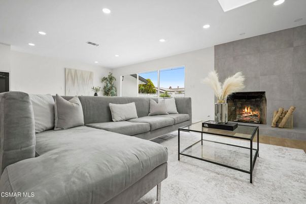 Fireplace, Interior, Living room, Recessed Lighting