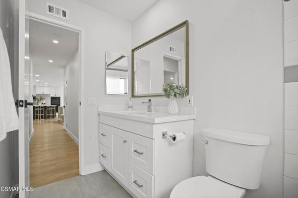Bathroom, Interior, Recessed Lighting, Wood Texture Flooring