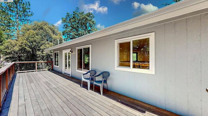 Exterior, Wood Texture Flooring