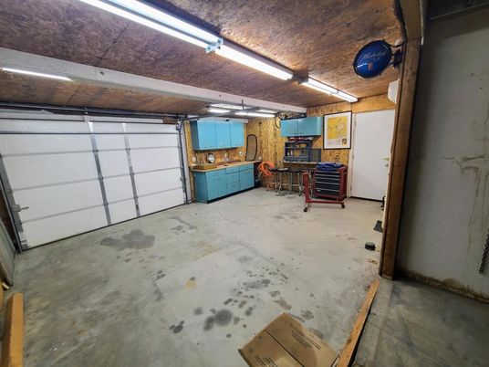 Garage, Interior, Washer