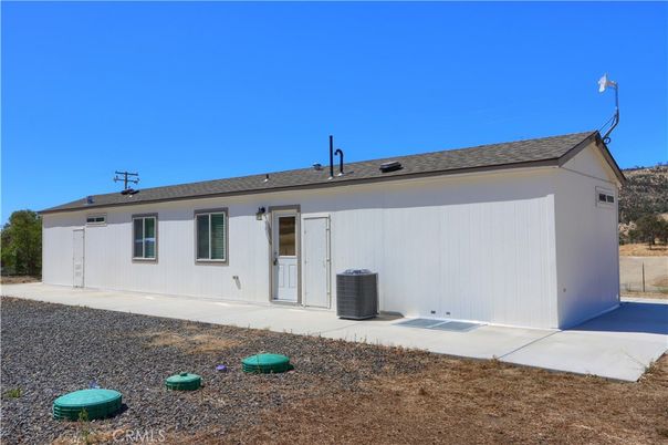 Backyard, Detached Garage, Exterior