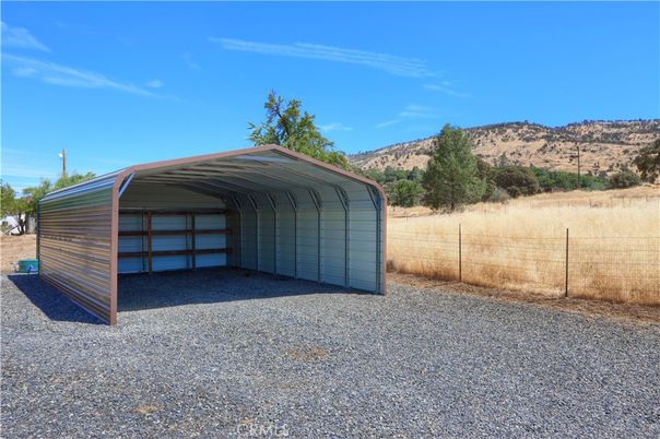 Detached Garage, Exterior
