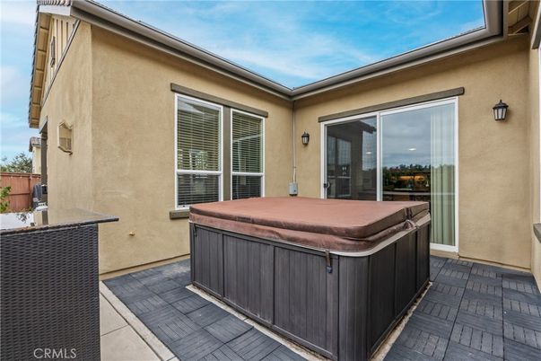 Exterior, Hot Tub