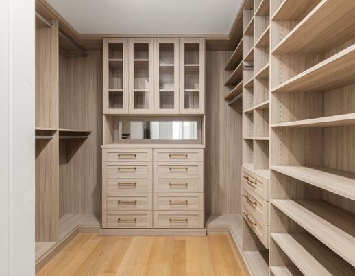 Interior, Walk-in Closets, Wood Texture Flooring