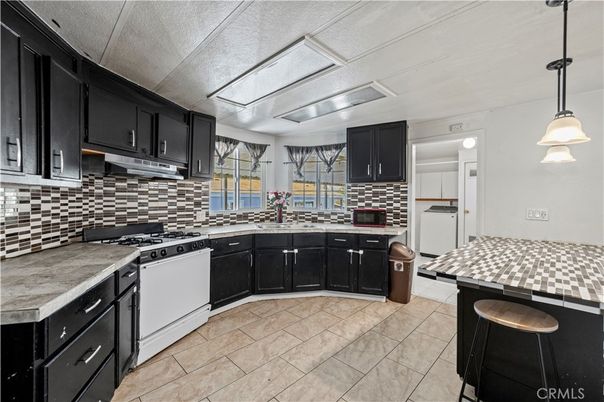 Interior, Kitchen, Pendant Lights