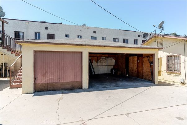 Detached Garage, Exterior