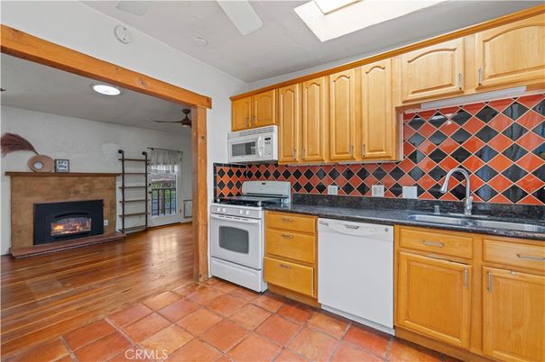 Fireplace, Interior, Kitchen, Recessed Lighting, Wood Texture Flooring