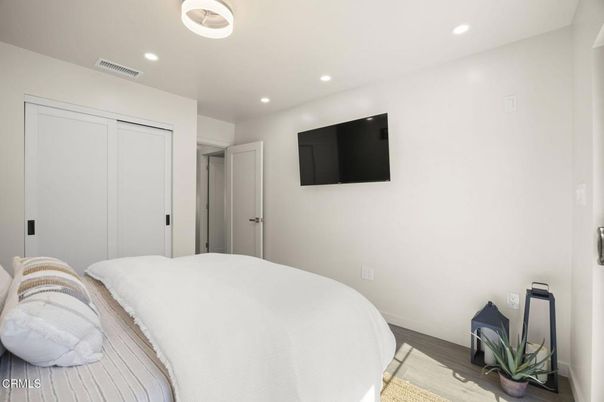 Bedroom, Interior, Recessed Lighting, Wood Texture Flooring