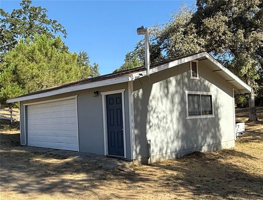 Detached Garage, Exterior