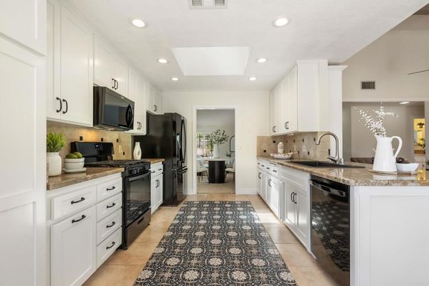 Interior, Kitchen, Recessed Lighting