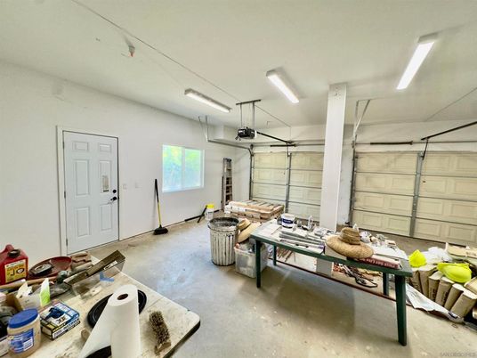 Garage, Interior