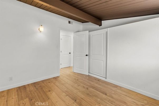 Empty room, Interior, Wooden Beams, Wooden Ceilings, Wood Texture Flooring