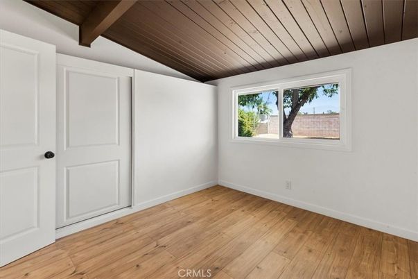 Empty room, Interior, Wooden Beams, Wooden Ceilings, Wood Texture Flooring