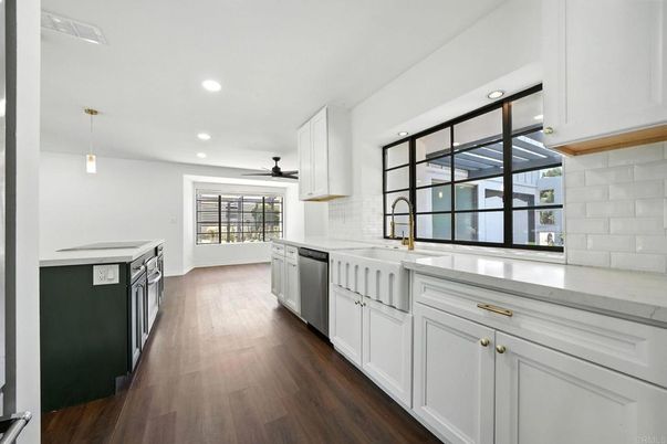 Interior, Kitchen, Pendant Lights, Recessed Lighting, Wood Texture Flooring