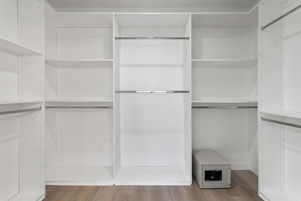 Interior, Walk-in Closets, Wood Texture Flooring