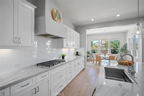Dining room, Interior, Kitchen, Pendant Lights, Recessed Lighting, Wood Texture Flooring