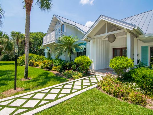 Backyard, Exterior, Facade, American Craftsman