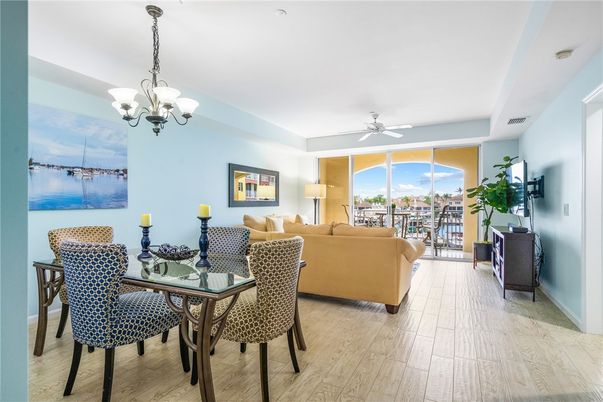 Chandelier, Dining room, Interior, Living room, Wood Texture Flooring