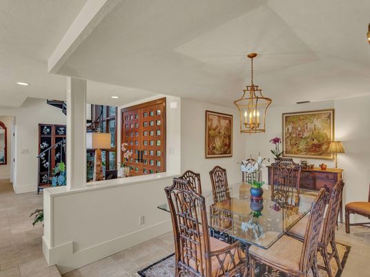 Dining room, Interior, Pendant Lights, Recessed Lighting