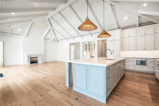 Fireplace, Interior, Kitchen, Pendant Lights, Recessed Lighting, Wood Texture Flooring