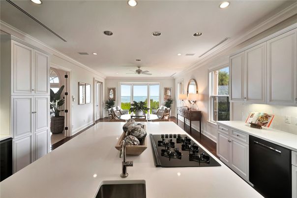 Dining room, Interior, Kitchen, Recessed Lighting, Water