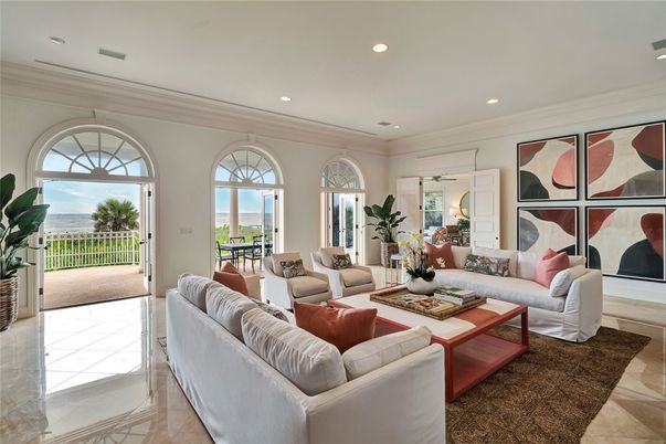 Interior, Living room, Recessed Lighting, Water